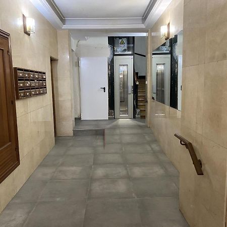 Hostal Rio Parana Madrid Exterior photo