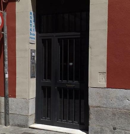 Hostal Rio Parana Madrid Exterior photo